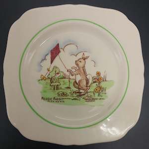 Hollinshead & Kirkham - Reggie Rabbit Flies His Kite - Side Plate