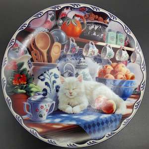 China Brands B: Bradford Exchange - Mabel's Sunny Retreat - Display Plate