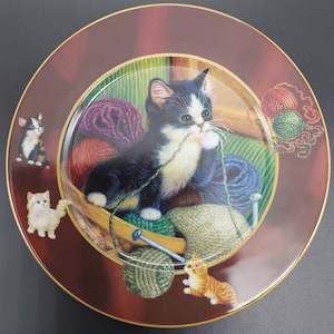 Mitterteich - Funny Cat Pranks: Can I Try Too? - Display Plate