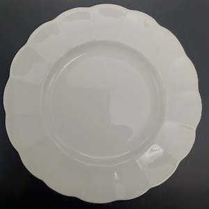 Tuscan - White with Petal-shaped Rim - Side Plate