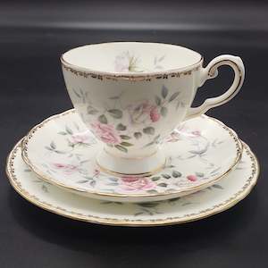 China Brands T: Tuscan - Pink and White Flowers - Trio