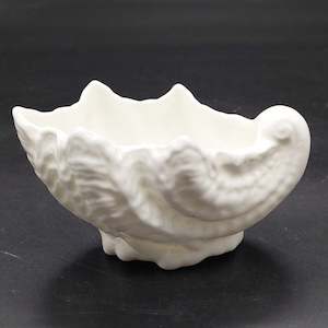 China Brand Coalport England: Coalport - Countryware - Shell-shaped Sweet Dish