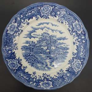 China Brand Grimwades And Royal Winton England: Salem China Co - English Village - Dinner Plate