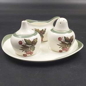 China Brand Wedgwood England: Wedgwood - Covent Garden - Cruet Set