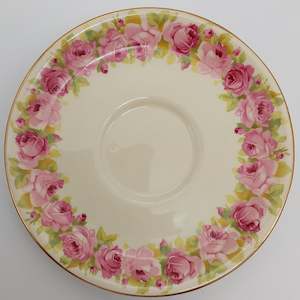 Royal Doulton - Raby Rose, D5533 - Saucer