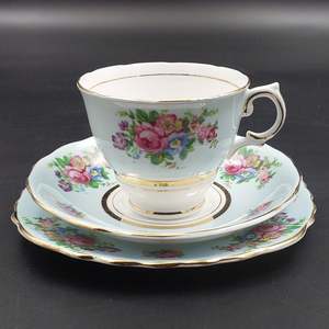 China Brands C: Colclough - Floral Sprays on Blue, 6703 - Trio