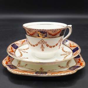 China Brands C: Colclough - Imari, 4995 - Trio