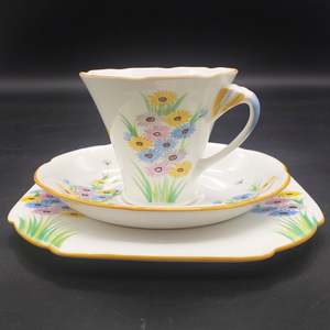 Grafton - Hand-painted Colourful Daisies, 5942 - Trio