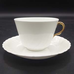 China Brand Royal Doulton England: Royal Doulton - White Swirl - Duo