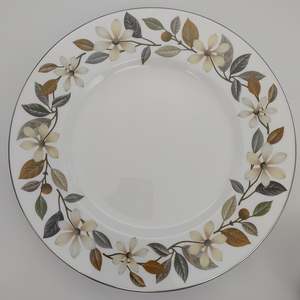 China Brand Wedgwood England: Wedgwood - Beaconsfield - Dinner Plate