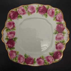 Royal Albert Old English Rose: Royal Albert - Old English Rose 1940 - Cake Plate