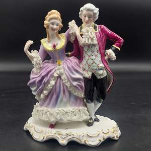 Adderley - The Minuette - Figurine