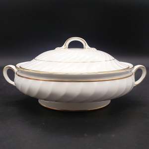 China Brands A: Aynsley - White Swirl, 8359 - Lidded Serving Dish