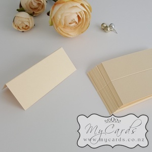 Placecards Cream 300gsm 35mm x 80mm Small Tent BLANK (Pack of 20)