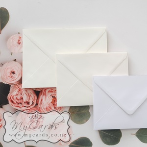 Acquerello Cream Textured Envelopes 5×7 i8 Diamond Flap – Mid 133mm x 184mm