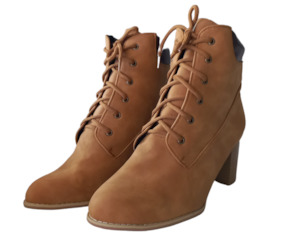 Women Shoes: Mushu Boot