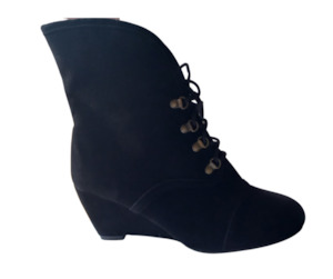 Women Shoes: Miss Stubbs Boots