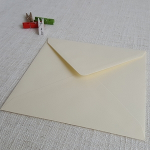 155mm Sq: Vanilla Diamond Flap 155mm Square 100gsm