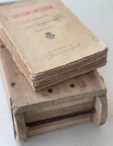 Italian book and a wooden brick mold - My Exhibition