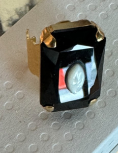 Products: Cocktail ring – noir crystal, gold verneuil, mother of pearl - My Exhibition
