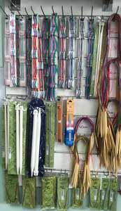 Accessories And Kits: Knitting Needles