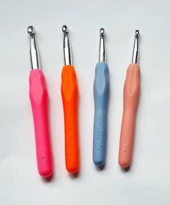 Accessories And Kits: Crochet Hooks 7mm to 10mm