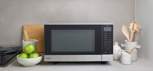 Panasonic 27L, 1000Watts Flatbed, No Turntable Inverter Microwave – Silver –&hellip;