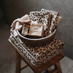 Luxury Towels: Leopard Jacquard Towels