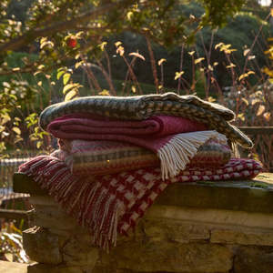Luxury: Star New Zealand Wool Throw