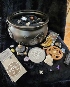 Halloween: Large Surprise Cauldron