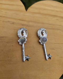 Sterling Silver Jewellery: Labradorite Key Pendant