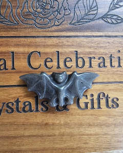 Silver Sheen Obsidian Bat