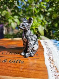 Carvings: Orthoceras Fossil Cat Carving #1