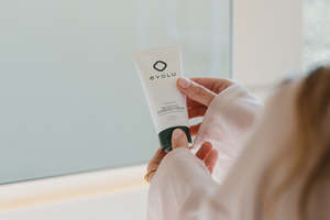 Build Your Own Box: Balancing Overnight Cream