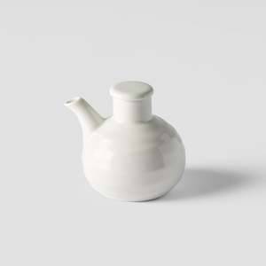 Whites: Matte White Round Soy Pot