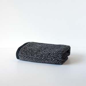 Washi Solid Bath Mat in Black
