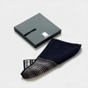 Japanese Cloths Towels: Goldpearl Black Compact Towel