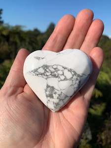 Howlite Heart