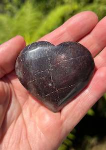 Almandine Garnet in Anthophyllite and Cordierite Heart