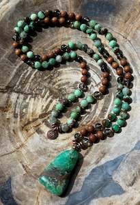 Mālā with Chrysoprase, Smoky Quartz, Sandalwood with a Australian Chrysoprase &hellip;