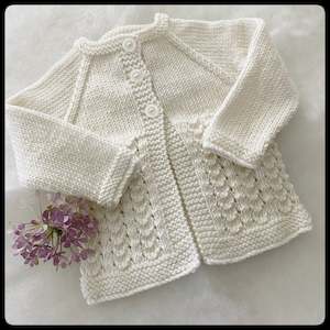 Knitting pattern: Knitting pattern: Little Jo Baby Cardigan