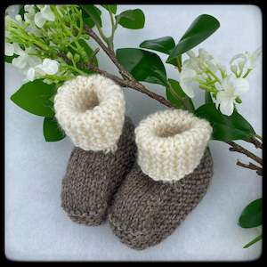 Baby Clothes: Classic knitted baby merino booties
