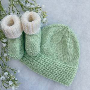 Gift Sets: Merino baby bootie and hat set