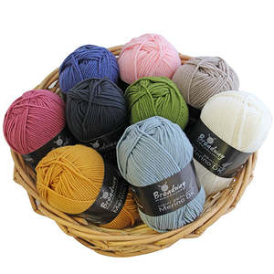 Wool: NZ 100% Merino - DK