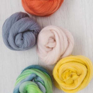 Dhg Fibres Yarns Felts Pre Felts Fabrics: DHG - Extra Fine Merino Wool Tops (Sliver) - 19 Micron - 100gms
