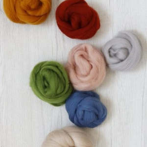 Dhg Fibres Yarns Felts Pre Felts Fabrics: DHG - NZ Corriedale Wool (about 27 microns) tops 100 gm