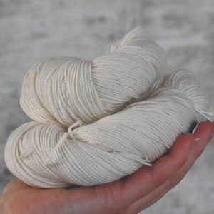 Undyed Yarn: Undyed Yarn - Non SW 4 ply - 100% Merino - 100gm