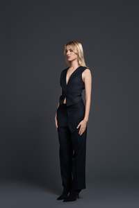 LARIS VEST