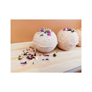 Mama Me: Mama + Me - Nourish + Uplift Bath Bomb