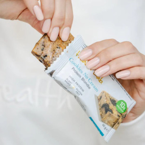 Nourishing Broths: Cookies & Cream Protein Slice